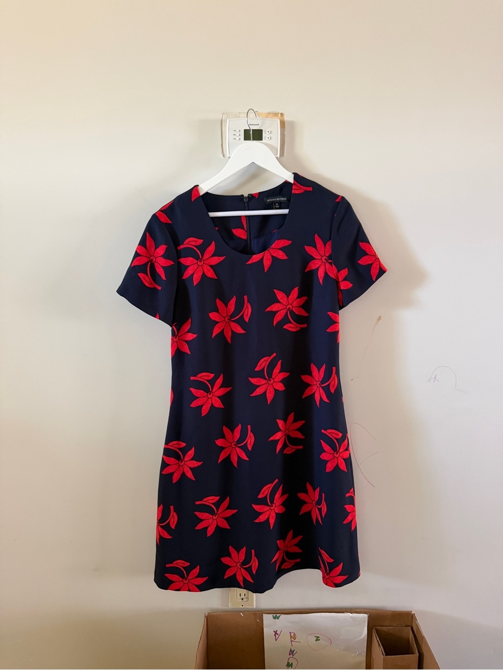 Banana Republic navy Dress with Red Floral Print - midi short Sleeve Dress